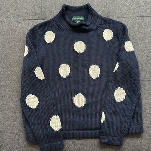 Jcrew summer sweater. Navy with white polka dots. size small. Gently used.